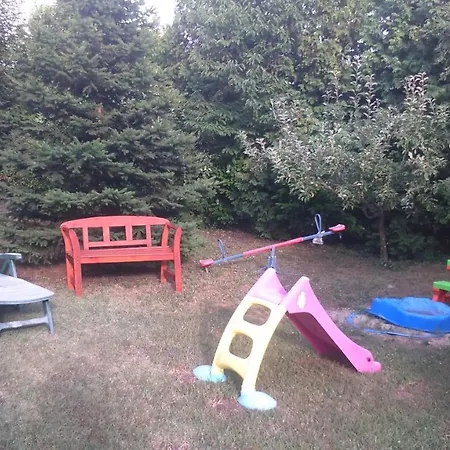 3 Bedroom Ground Floor House With Terrace. *